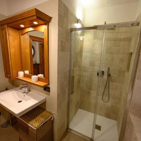 شقة فندقية Casa Zardini 2 كورتينا دامبيتزو
